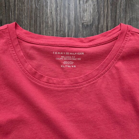Tommy Hilfiger Embroidered Flag Stripe Logo T-Shirt - Picture 3 of 3